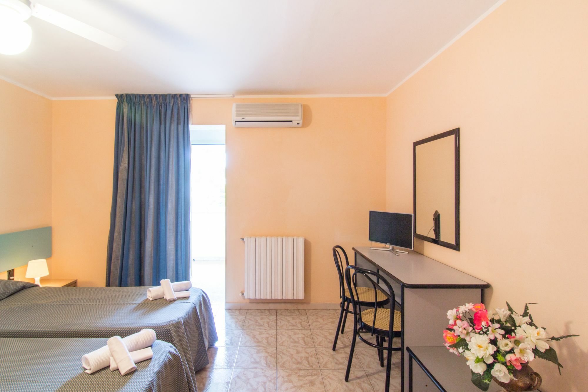 Racar Hotel Frigole Ngoại thất bức ảnh